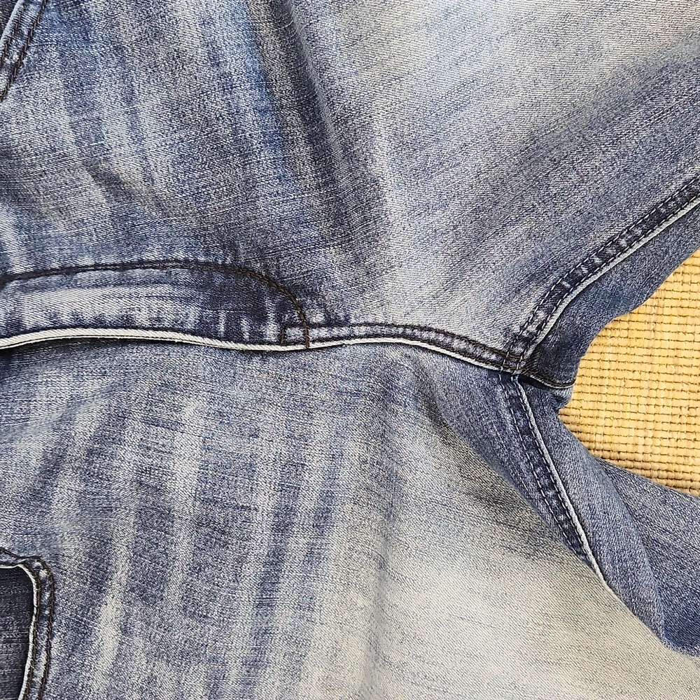 Democracy "Ab"Solution Medium Wash Distressed Jea… - image 6